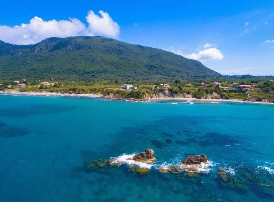 Tetraktys Estate Beachside Υδωρ Ágios Matthaíos Esterno foto