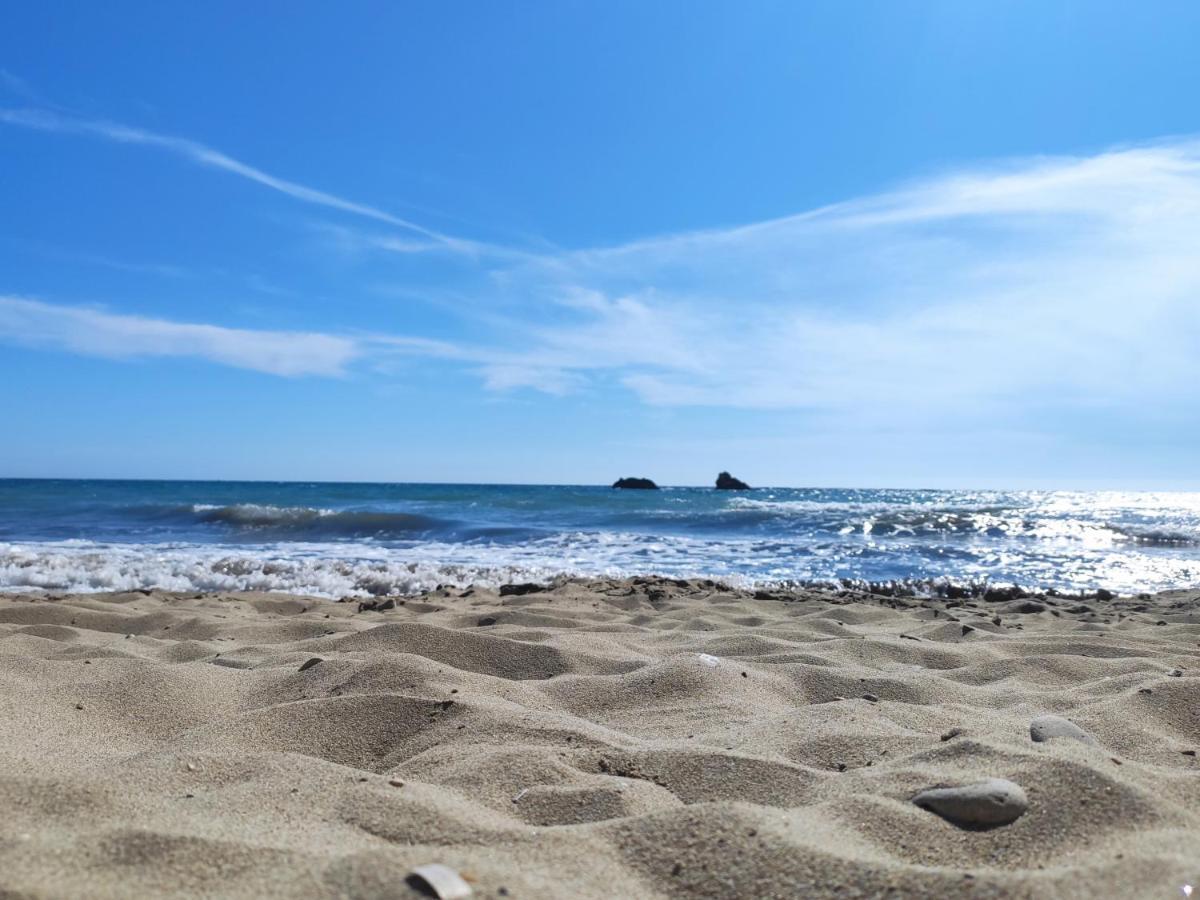 Tetraktys Estate Beachside Υδωρ Ágios Matthaíos Esterno foto